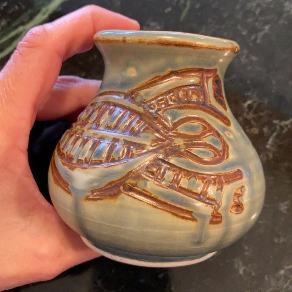 Fine Art Yarrabah Pottery Australian Aboriginal E. Deemera Turtle Vase Pot - Picture 11 of 12